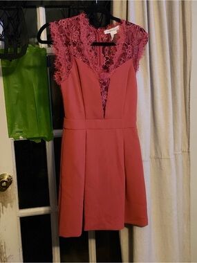 BCBGeneration Size 2 Coral Pink Lace dress Pleated Shorts Cocktail